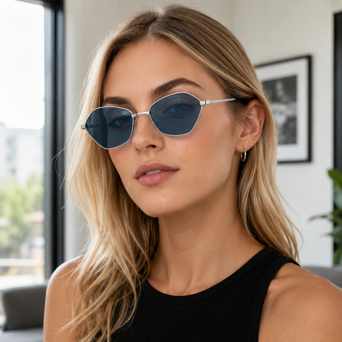 variant-color:silver-blue | 04 model-fit