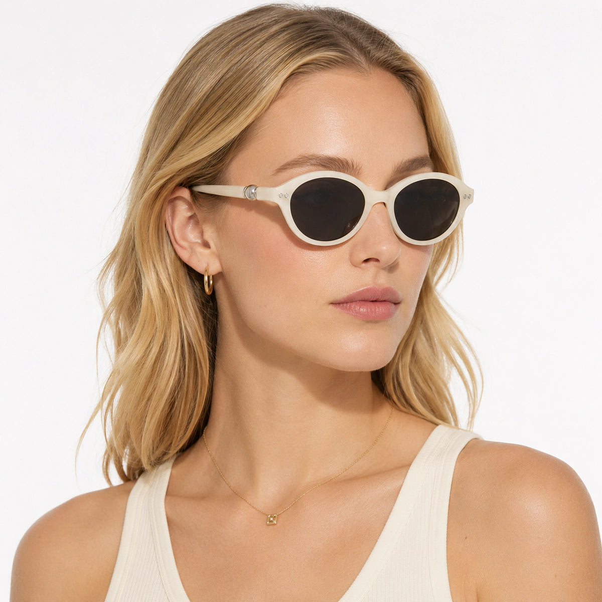 variant-color:cream-white | 04 model-fit